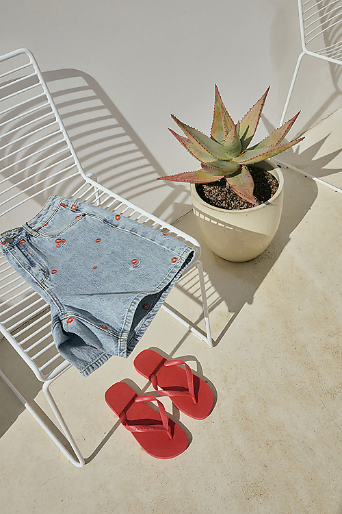 Shorts mit Blumenstickerei - Jeans