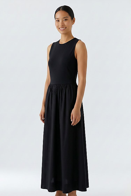 Tailliertes Kleid - Schwarz