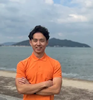 マツナガ　元スイミングインストラクター