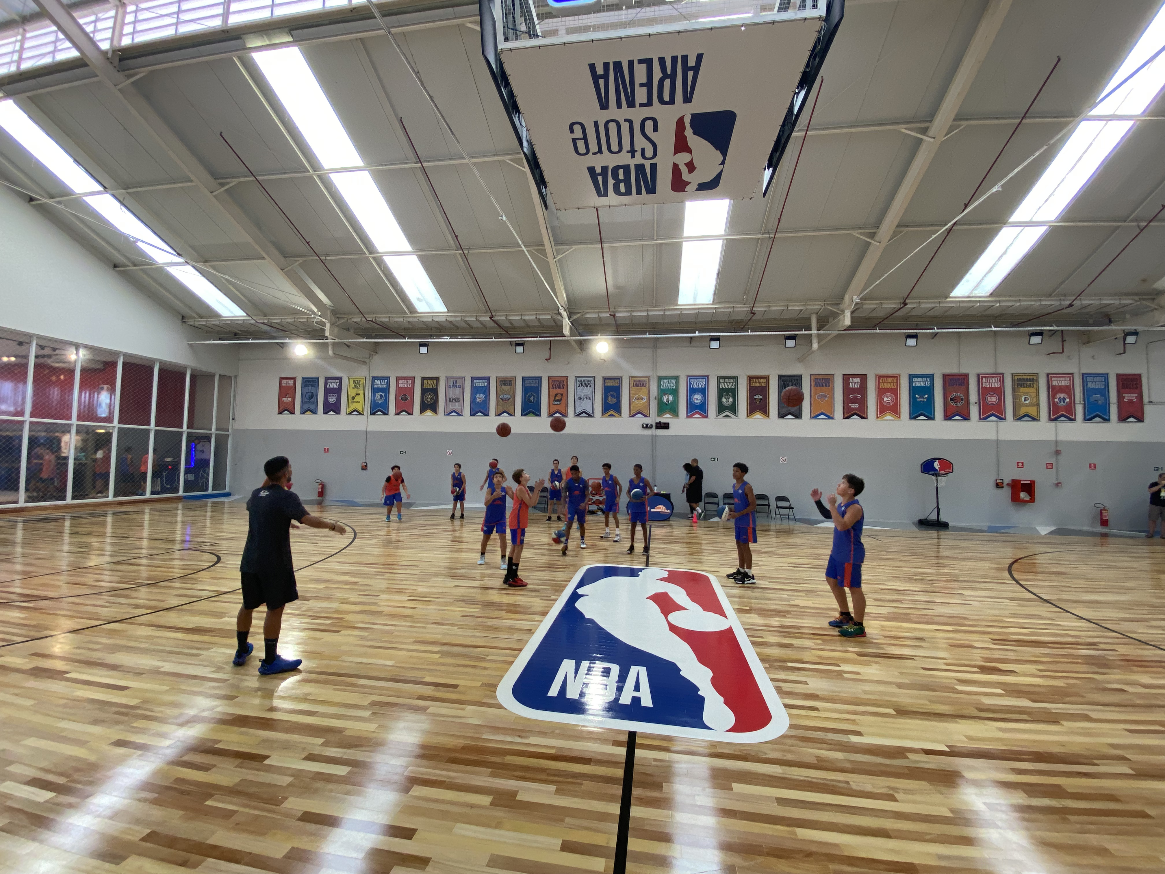 Companhia Belém on X: O NBA Basketball School é o programa de  desenvolvimento de crianças e jovens atletas através do ensino de basquete  com a metodologia da NBA.⁣ ⁣ Faça já sua