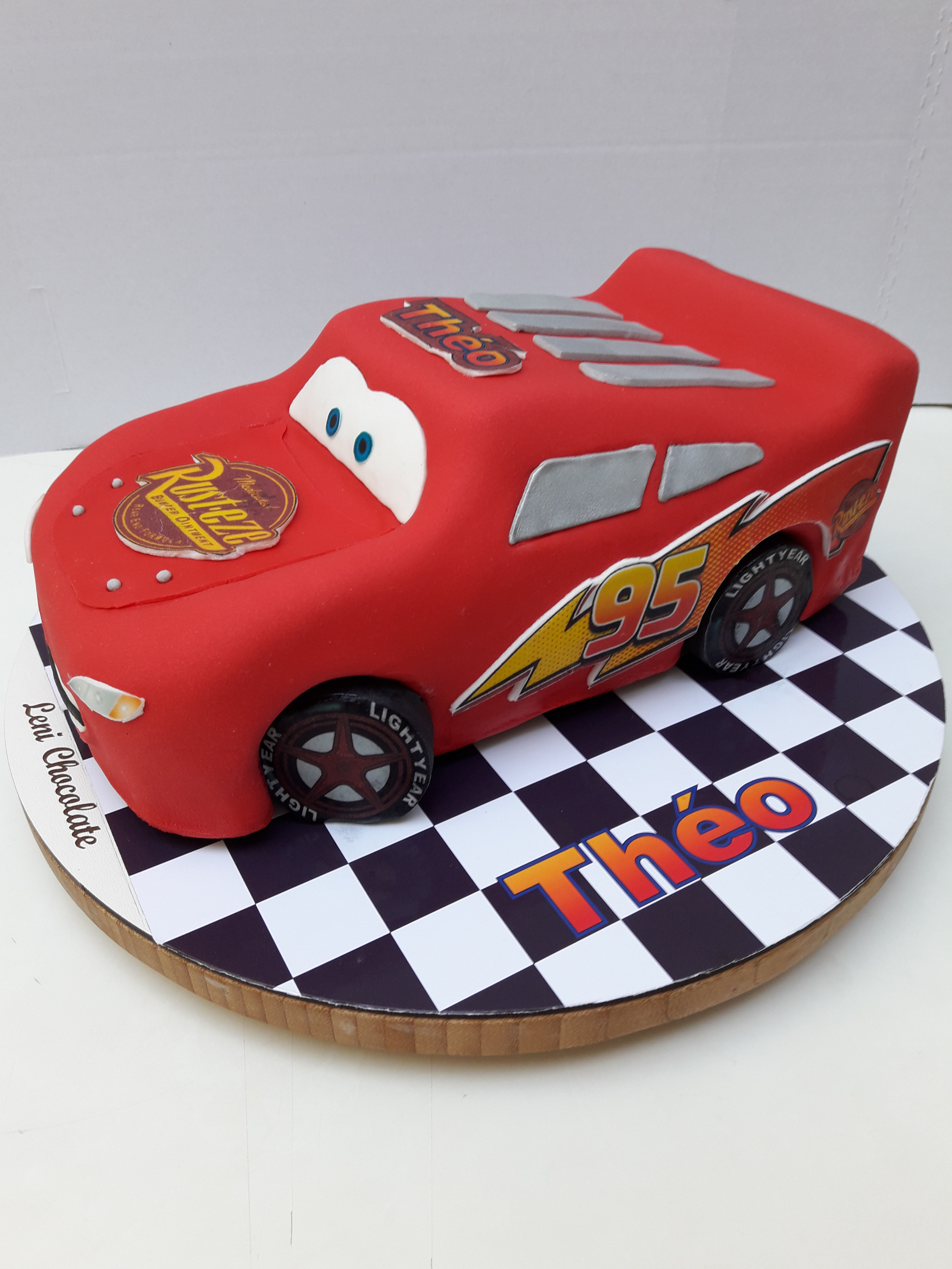 Doces e Bolos Artesanais Rio Preto  Telefone (17)3225-2221: (Pasta  Americana) Carro Relâmpago McQueen Mattel Carros