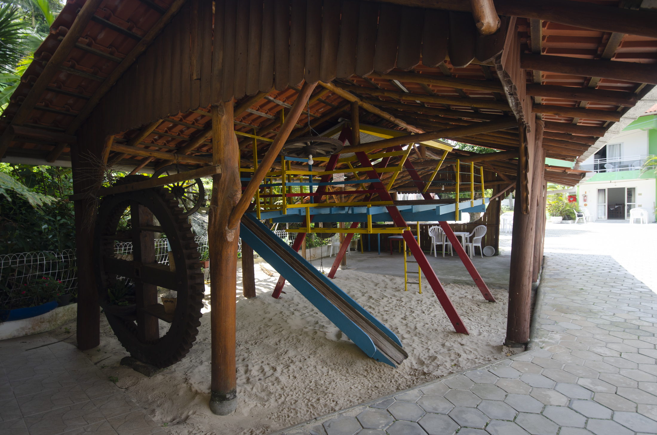 POUSADA CANTO DAS PEDRAS BOMBINHAS