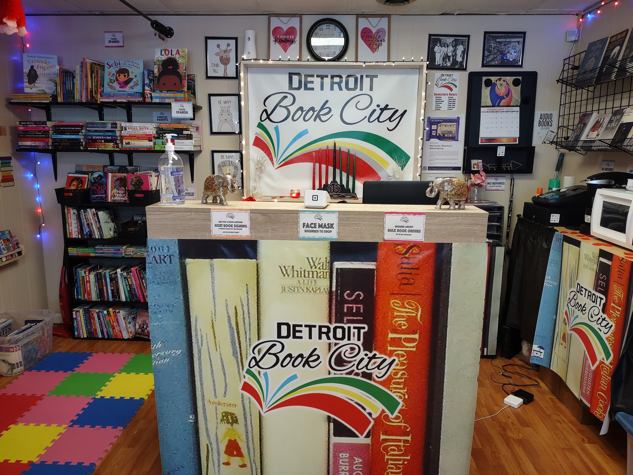 Detroit, Michigan - Next Chapter Books, a pop-up bookstore set up