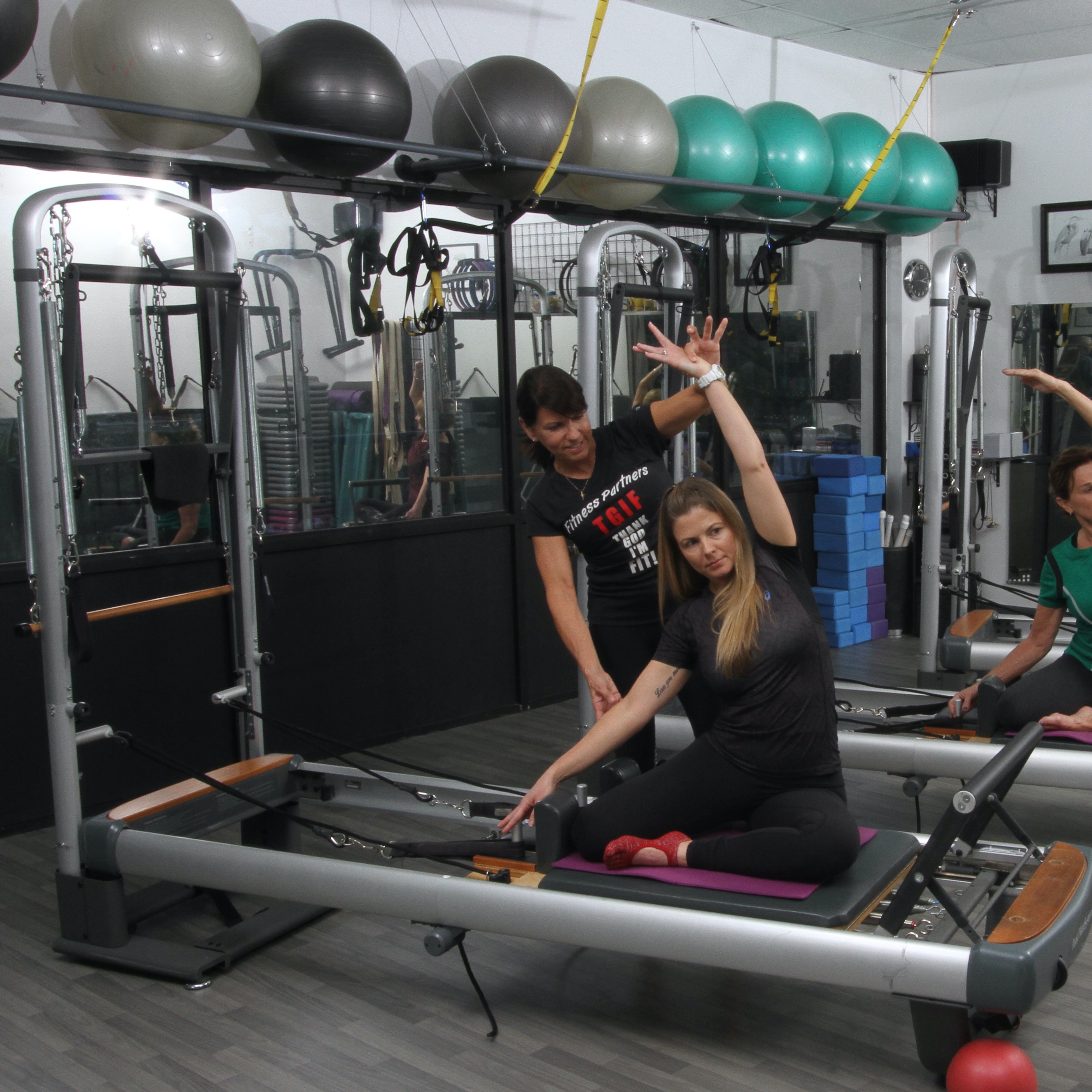 How To Use Pilate Reformer Workout Machine For Exercise