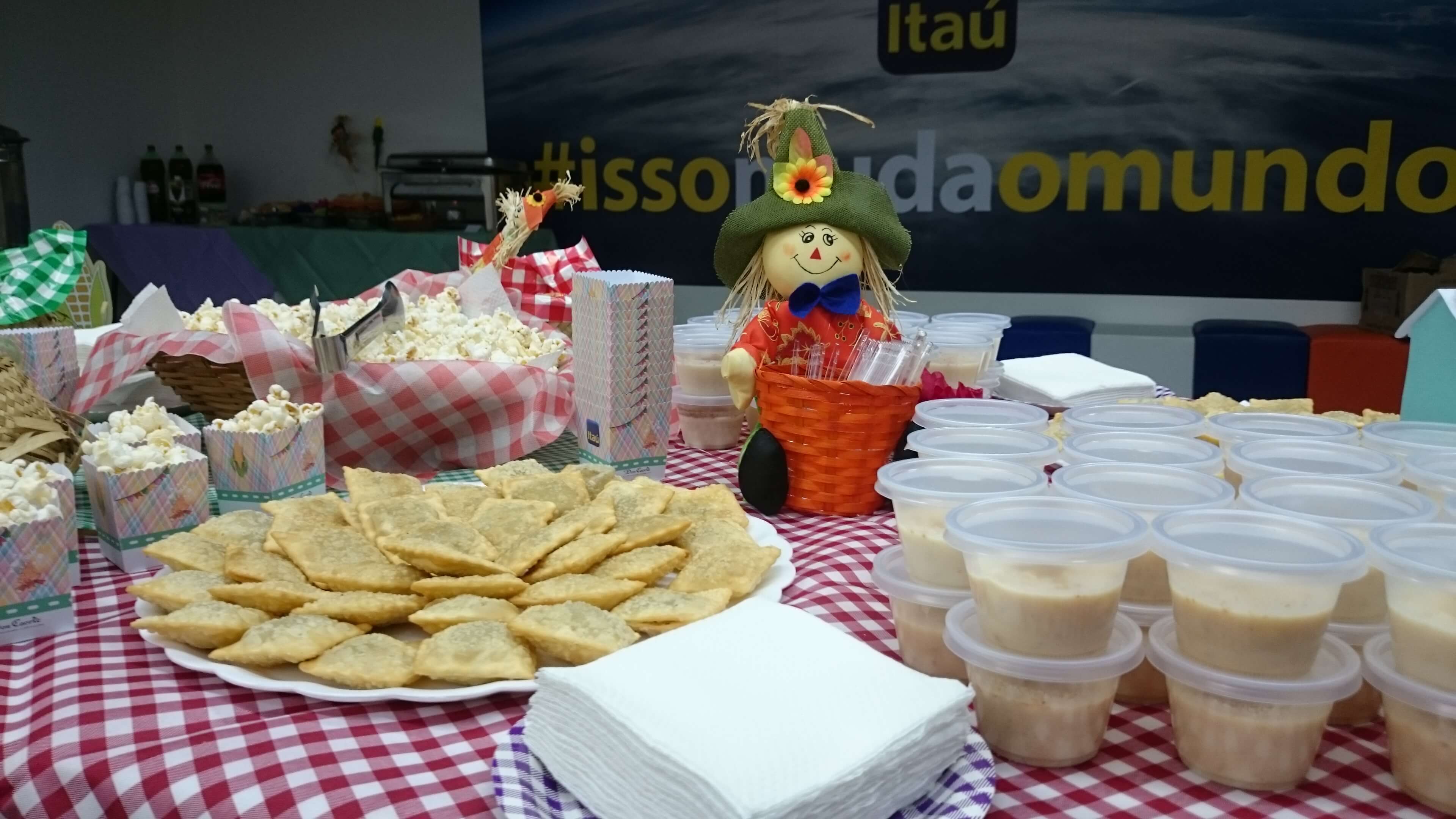  Sem arraial? Veja locais em Campinas que prepararam kits  para garantir as festas junina e julina em casa!