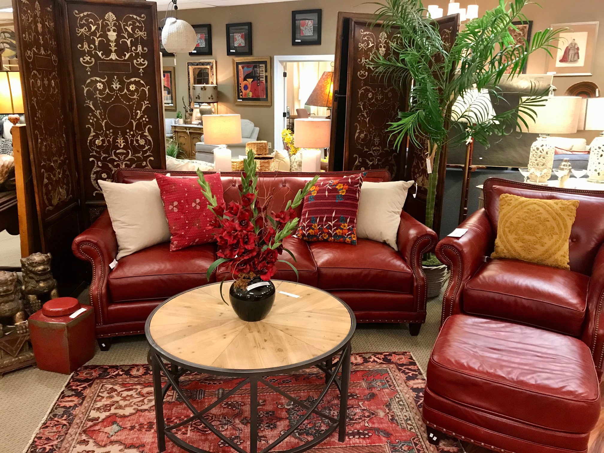 English & Company ​ Nashville's Premier Home Furniture