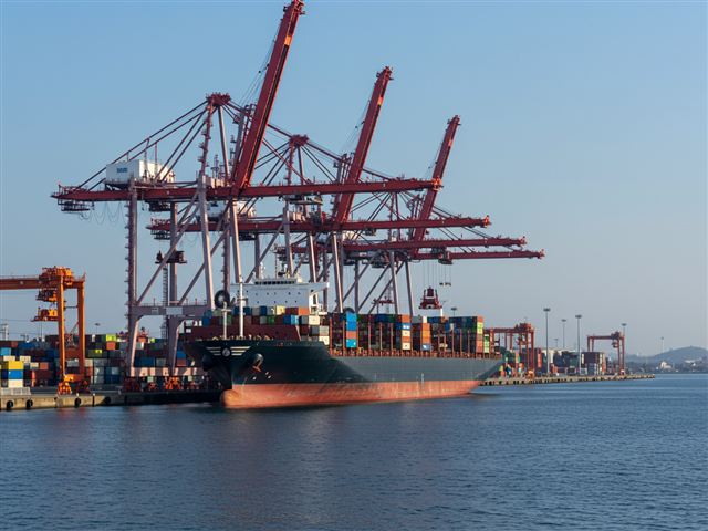 Marine Shipping image