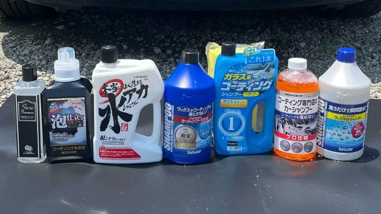 カーシャンプーの商品7個を並べた画像です。