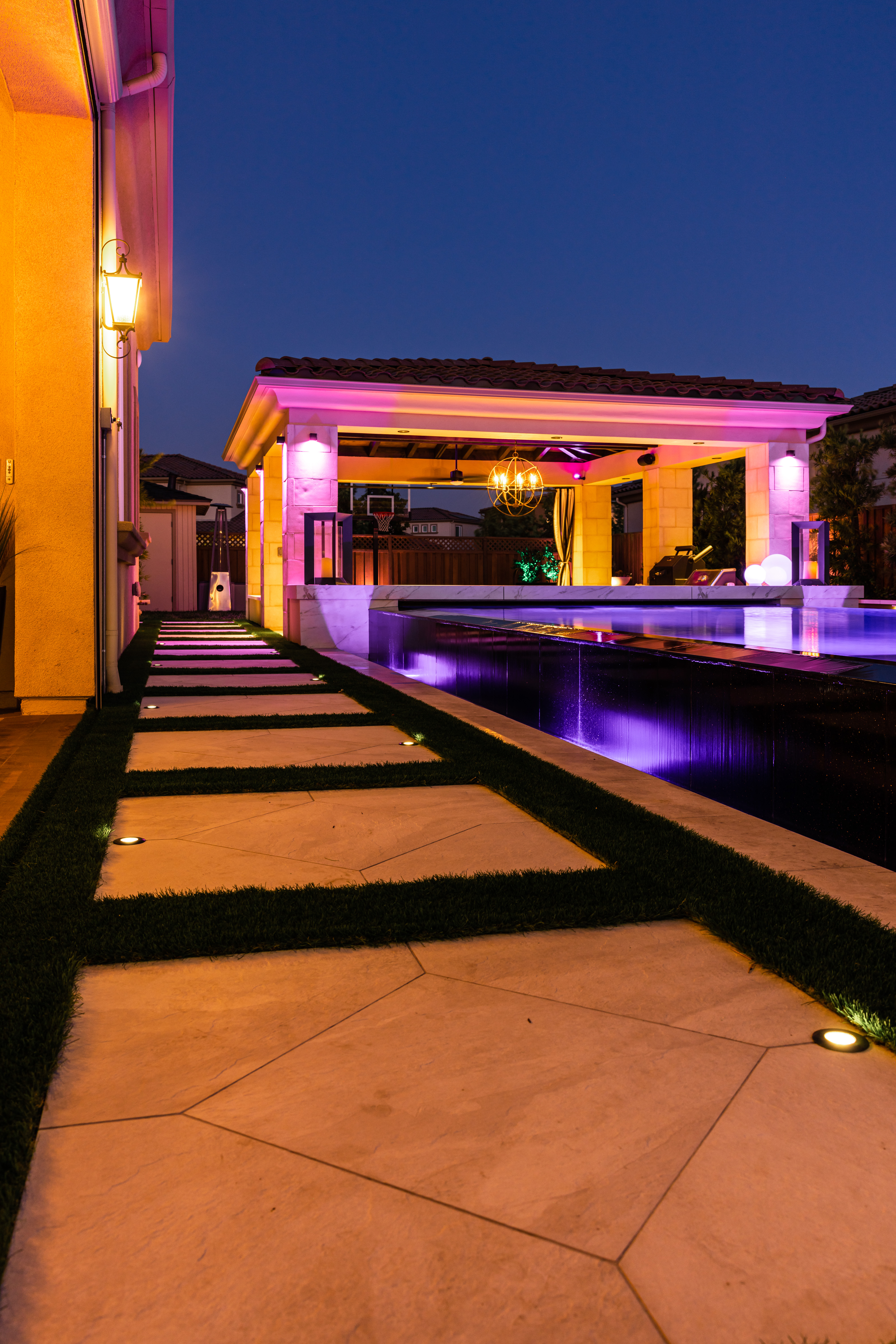 Side view of the backyard of the house with pool