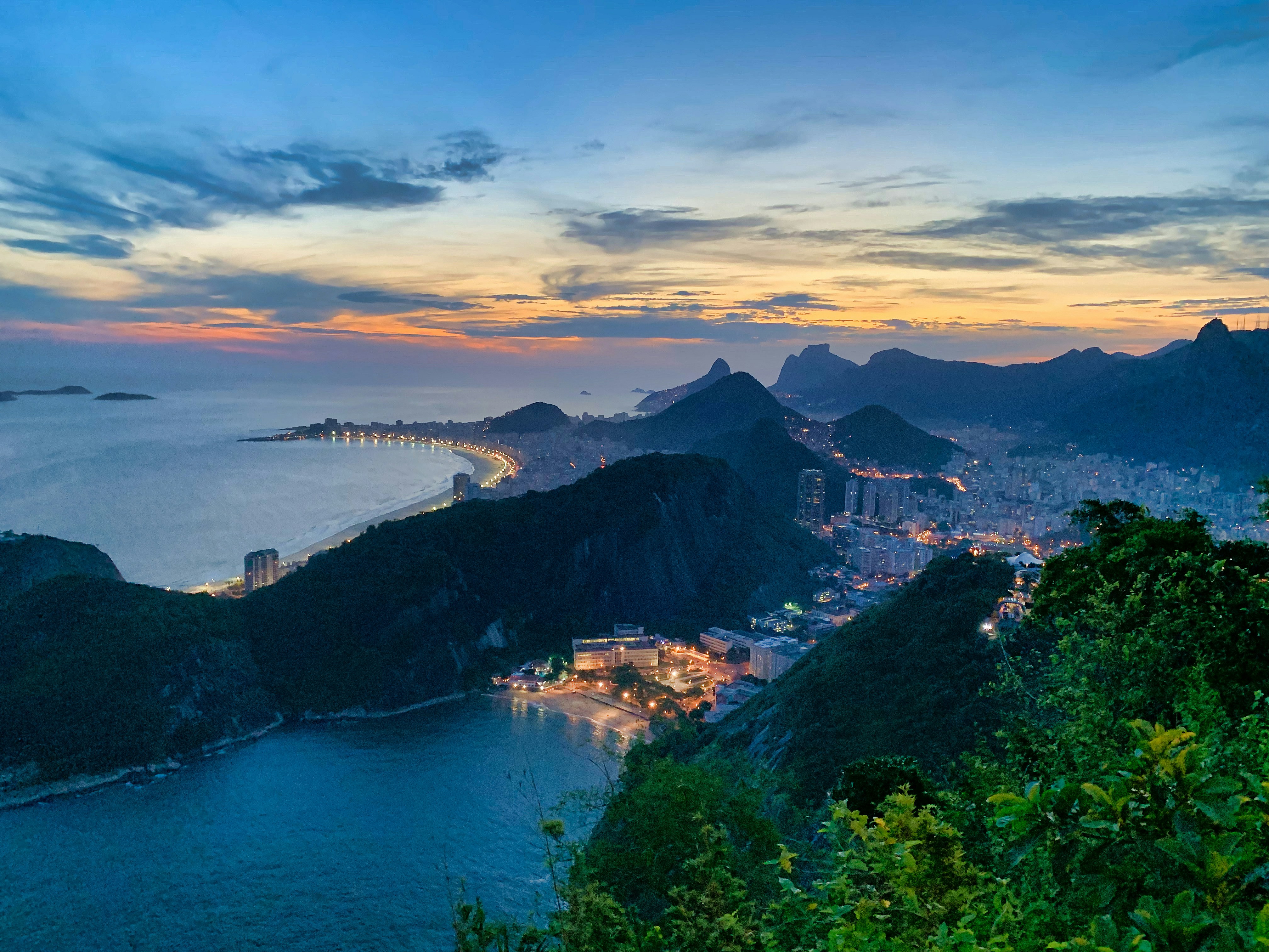 Breathtaking sunset view of Rio de Janeiro’s coastline