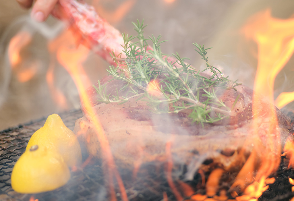 BBQ｜フォークウッド - 山梨キャンプ場