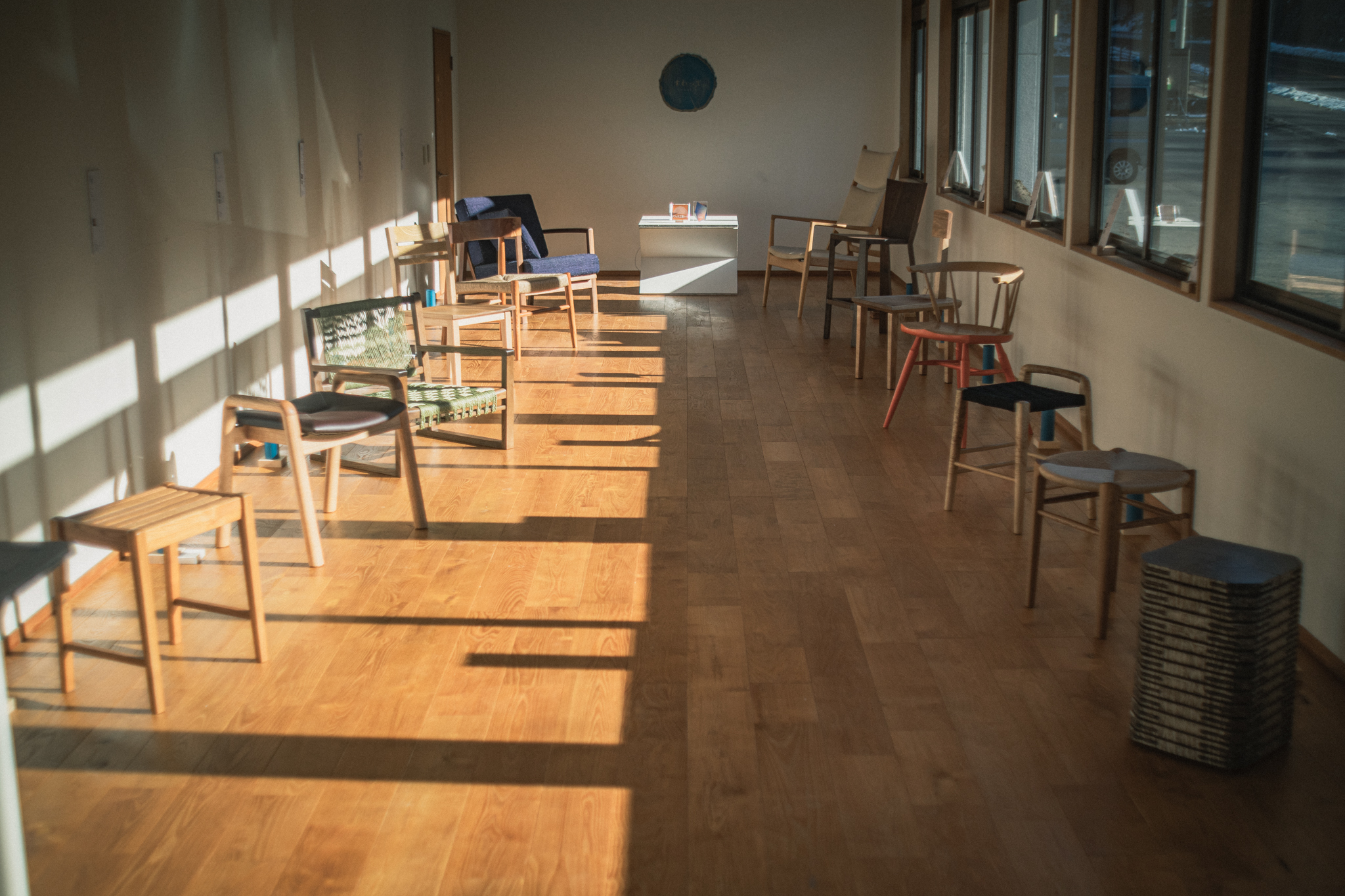 すわって 2026 峠の椅子展｜長野・下諏訪の体験型イベント