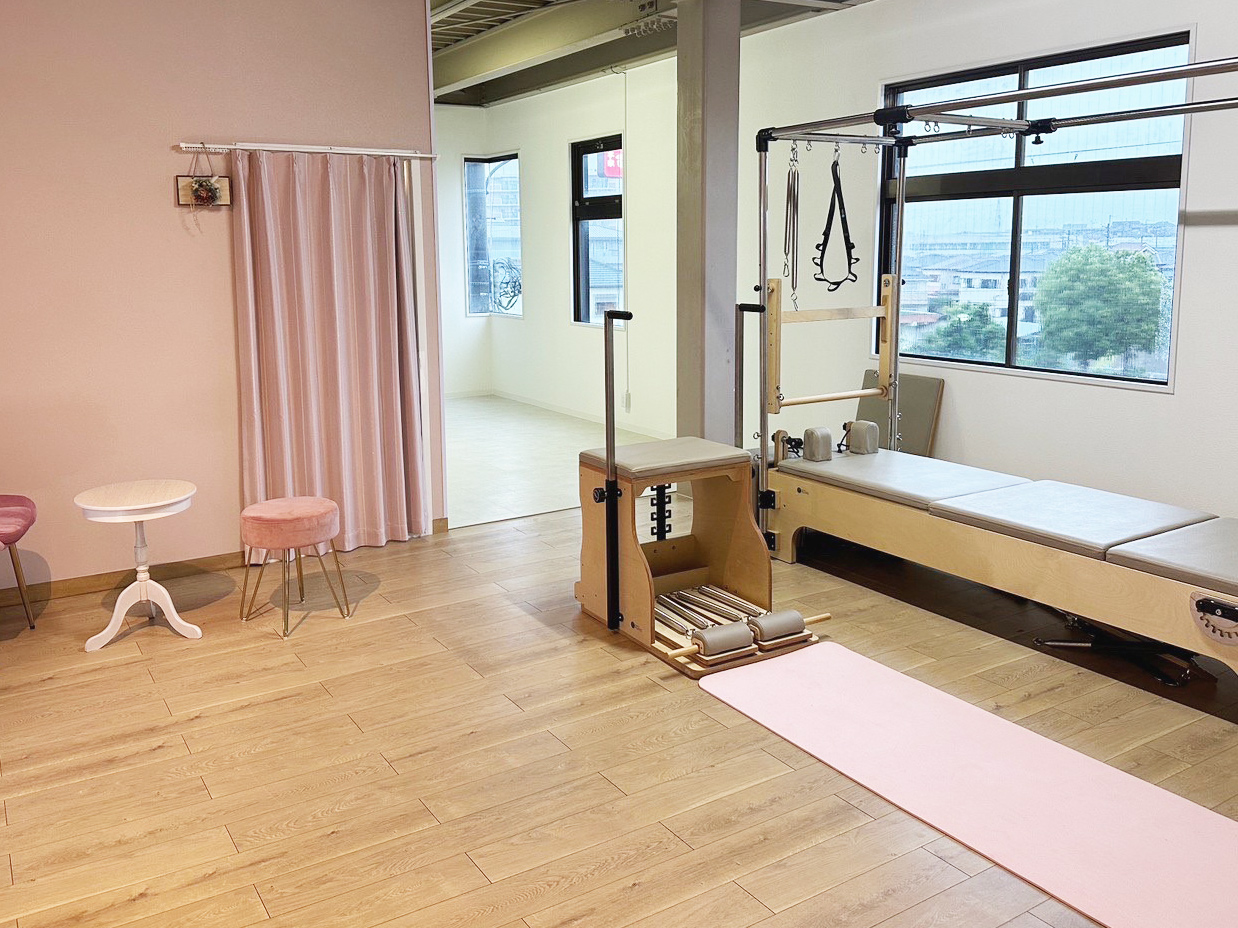 Pilates studio Awareness ピラティス スタジオ アウェアネス
