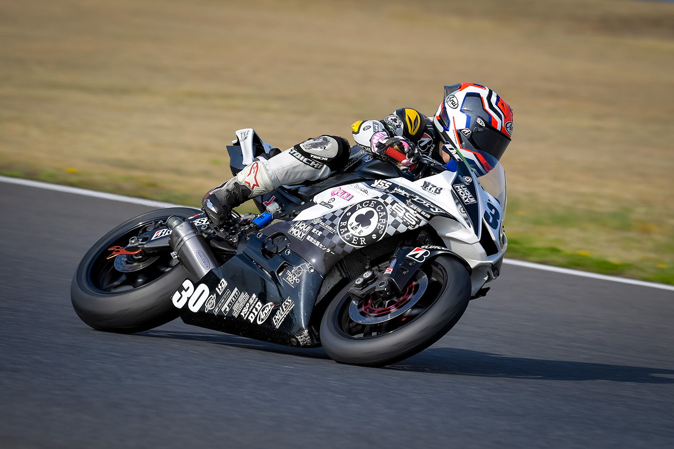 平野 ルナ｜ライダー紹介｜JRR 全日本ロードレース オフィシャルファン