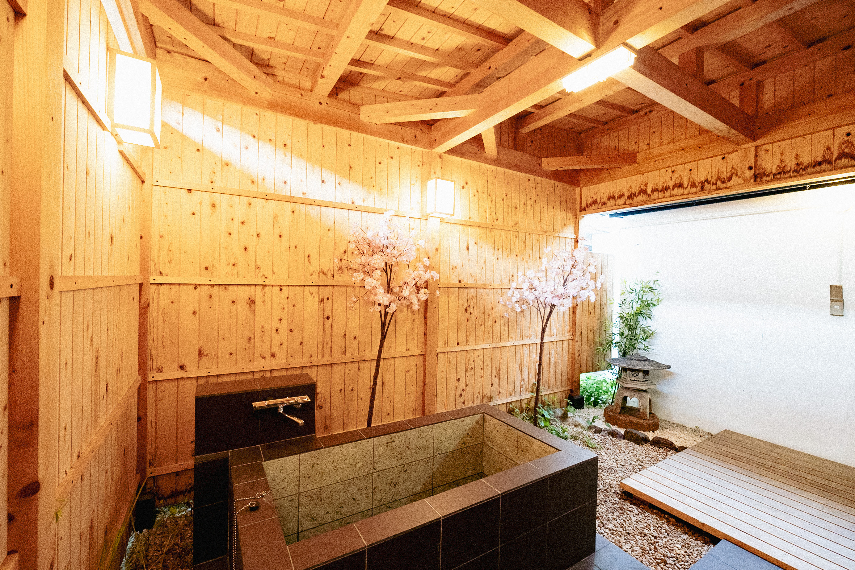 KYOTO ASAHI FUJIMORI HOTEL 露天風呂 — 612-0869