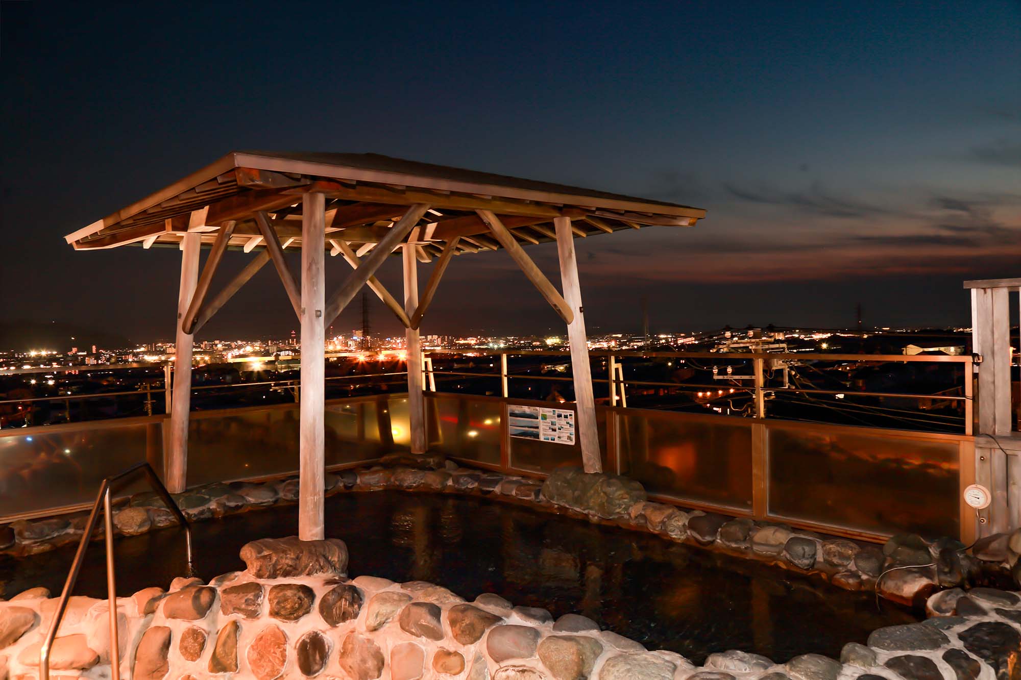 岩盤浴｜沼津温泉 駿河の湯 坂口屋