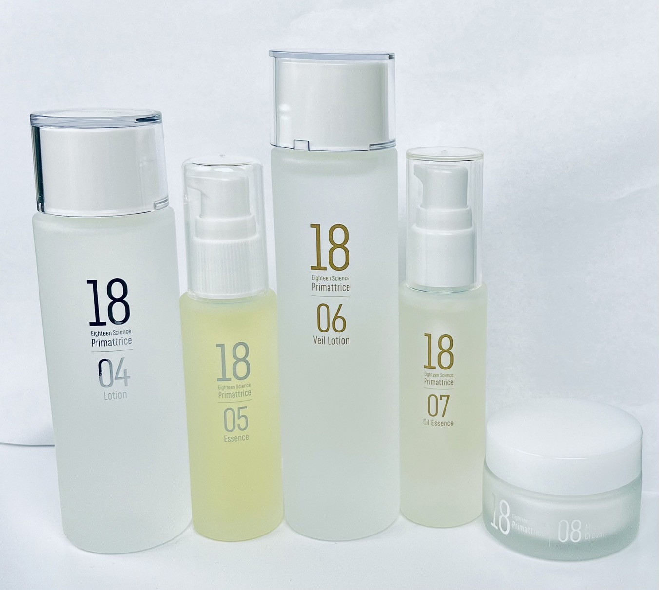 18FE：フェミニティエッセンス（ボディ用美容液）