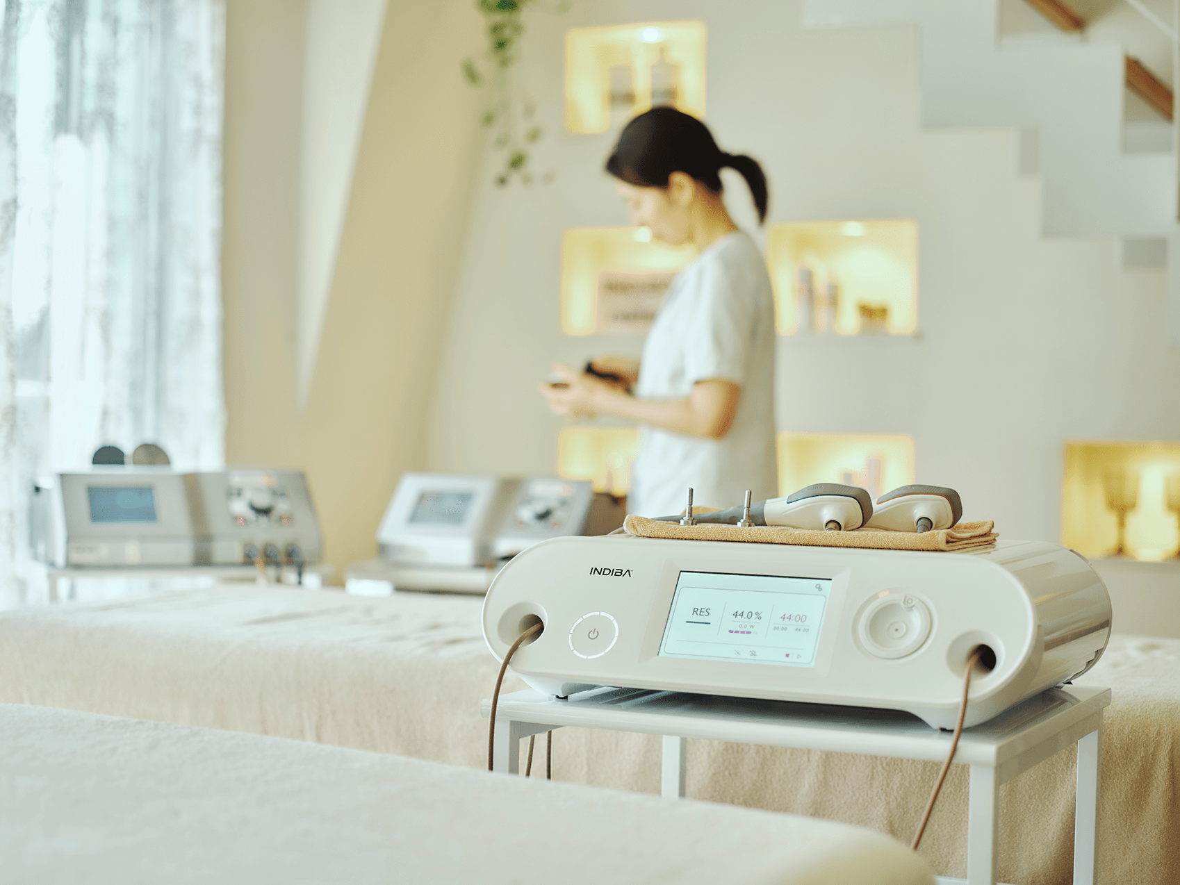 250万円 インディバ MD-305 （インディバMD305 ）エステ 治療院 整骨院