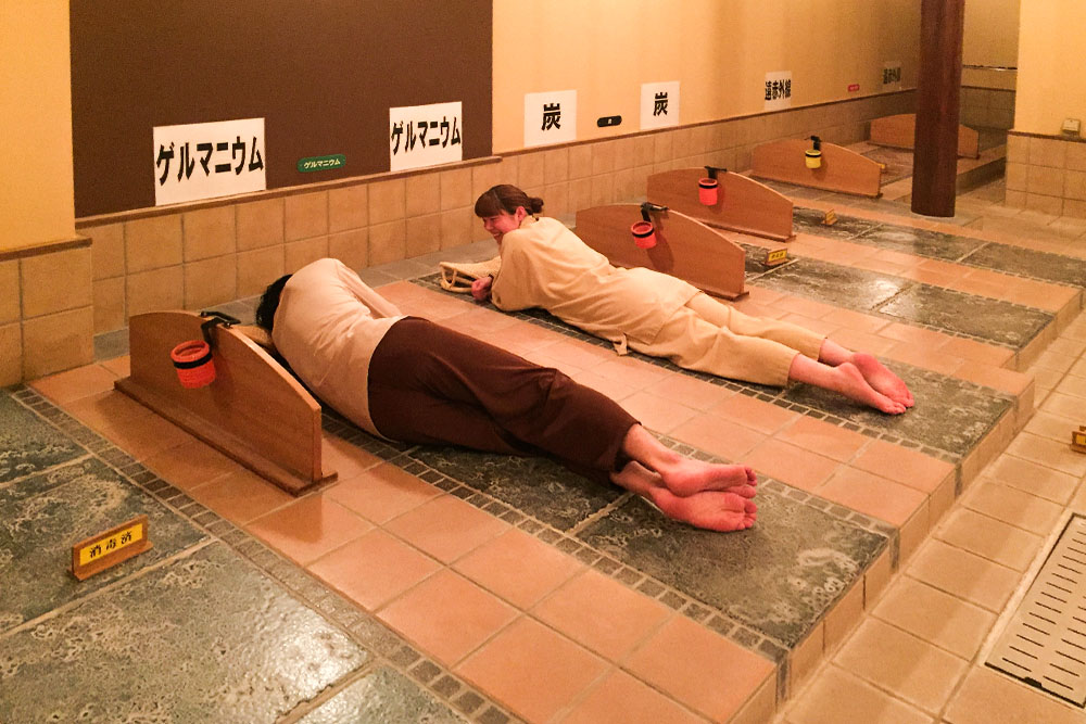 岩盤浴 岩盤浴｜RAKU SPA Café 浜松