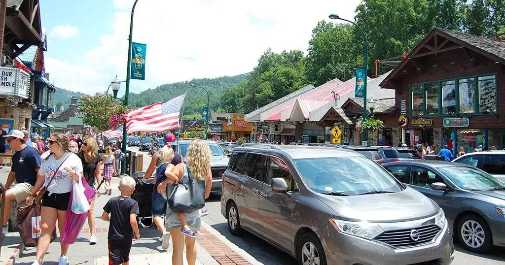 TheSmokies_July4Crowds.webp