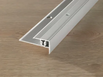 Treppenkantenprofil PROSTEP Aluminium eloxiert Silber Produktbild #1
