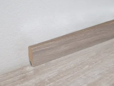 Sockelleiste Eiche Antik grau Dekor Produktbild #1