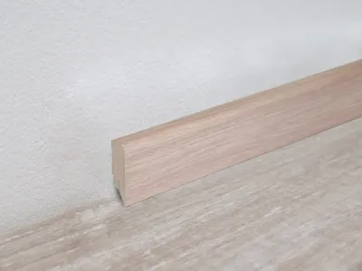 Sockelleiste Eiche weiß Dekor Produktbild #1