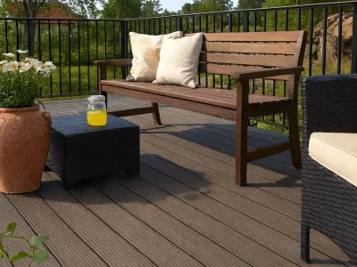  Terrassendiele WPC dunkelbraun Holzoptik geprägte Oberfläche Produktbild #1