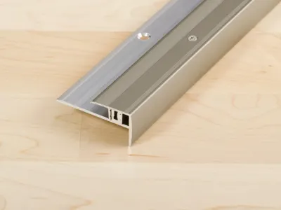 Treppenkantenprofil PROSTEP Aluminium eloxiert Edelstahl Produktbild #1