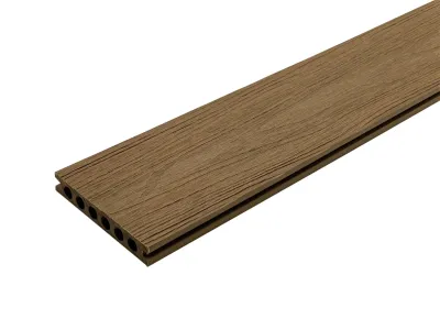 Terrassendiele WPC teak Holzoptik geprägte Oberfläche Produktbild #2