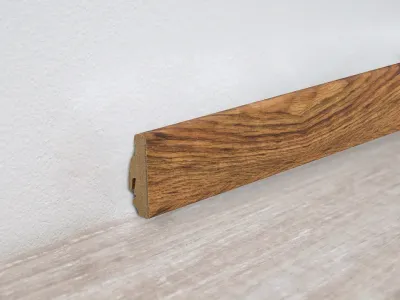 Sockelleiste Eiche Altholz Dekor Produktbild #1