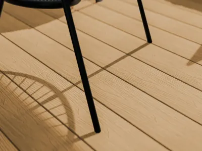 Terrassendiele WPC braun Holzoptik geprägte Oberfläche Produktbild #2