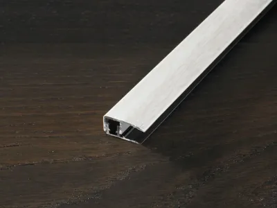 Abschlussprofil PROVARIOclip Universal Dekorfolie Eiche hell Produktbild #1