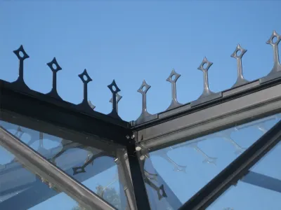 Gewächshaus Zubehör Firstkrone aus Kunststoff, dunkelgrau Produktbild #1