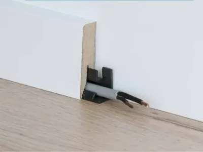 Sockelleiste Topline Massivholzkern Gletscherweiß Dekor Produktbild #3