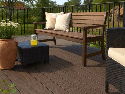  Terrassendiele WPC dunkelbraun Holzoptik geprägte Oberfläche Produktbild #2