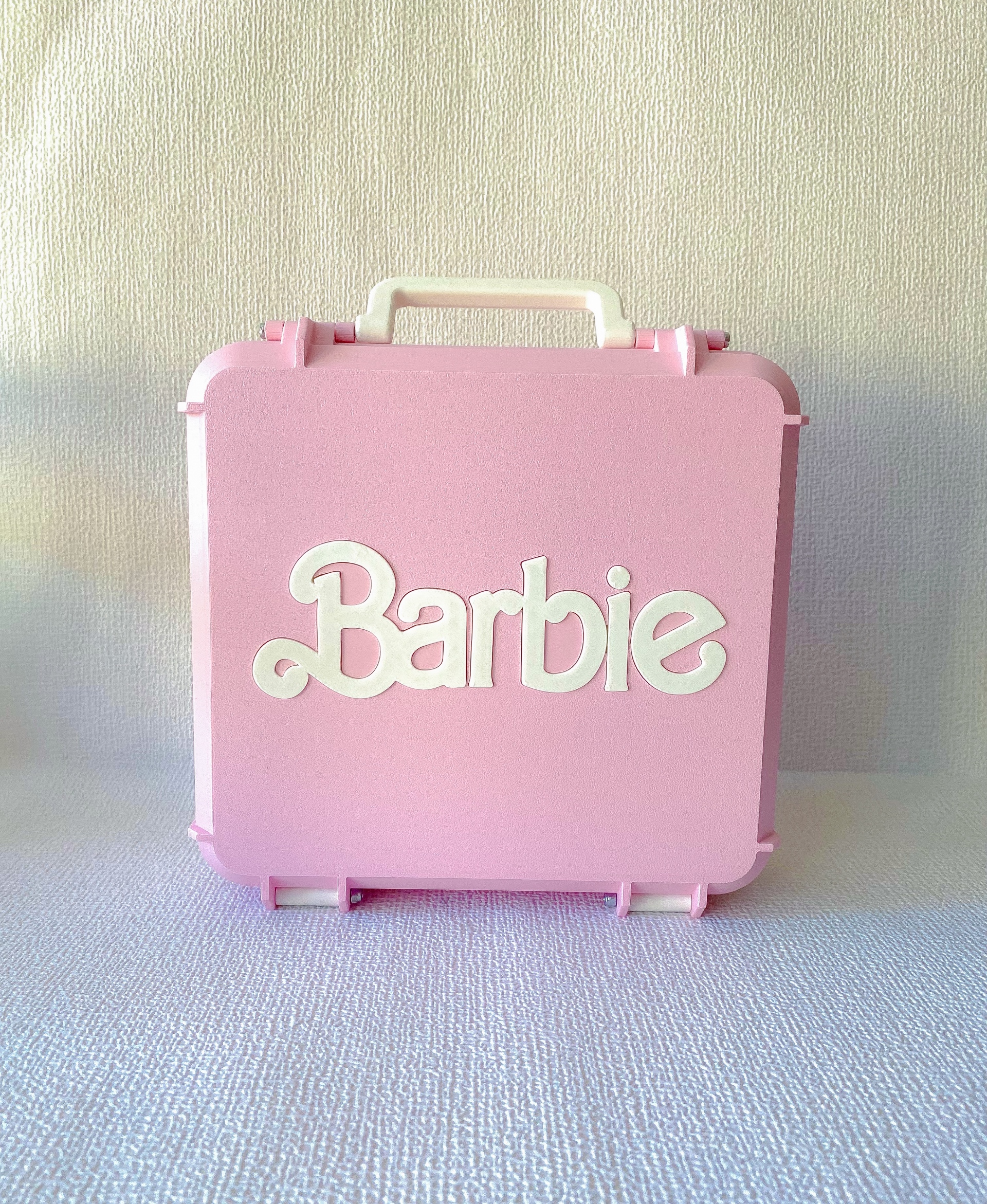 Barbie Lunch Box Stock Photo - Download Image Now - Fashion Doll, Lunch Box,  Mattel Inc. - iStock