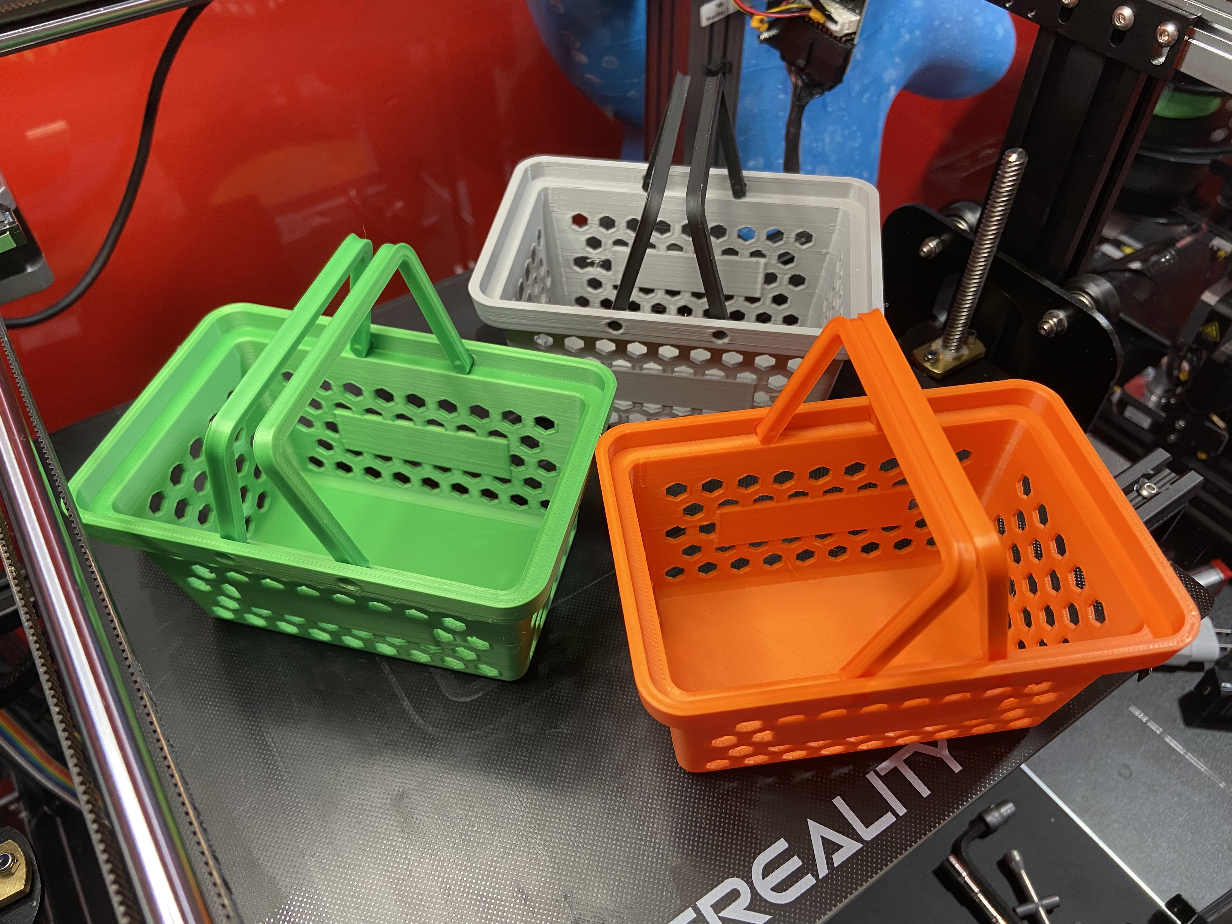 STL file Basket with cans storage boxes - Panier avec canettes boites de  rangement・3D printer model to download・Cults