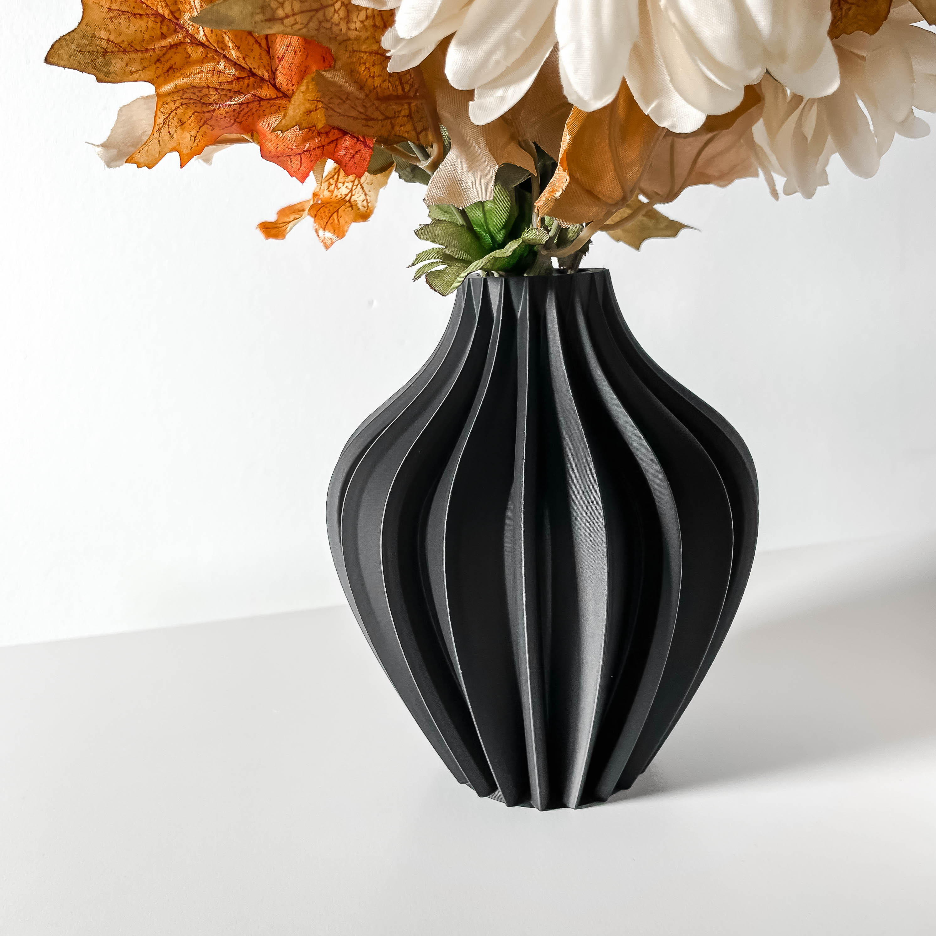 The Darin Vase, Modern and Unique Home Decor for Dried and 