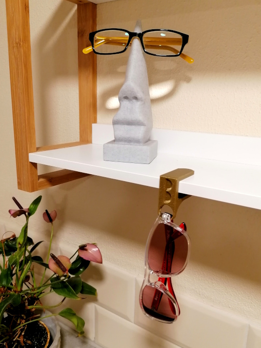 Eyeglasses wall mount holder by rubenzilzer, Download free STL model