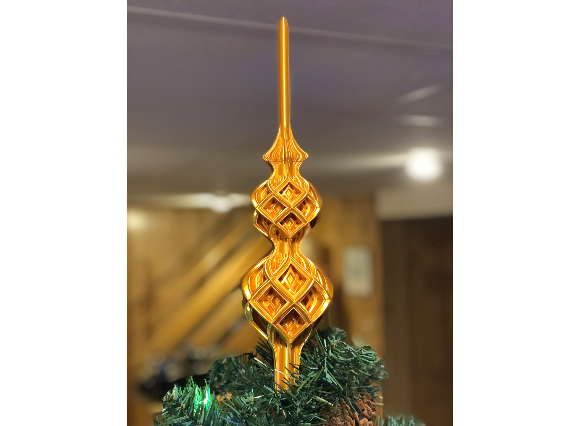 Large Lattice Christmas Tree Topper - 3D model by dazus k on Thangs