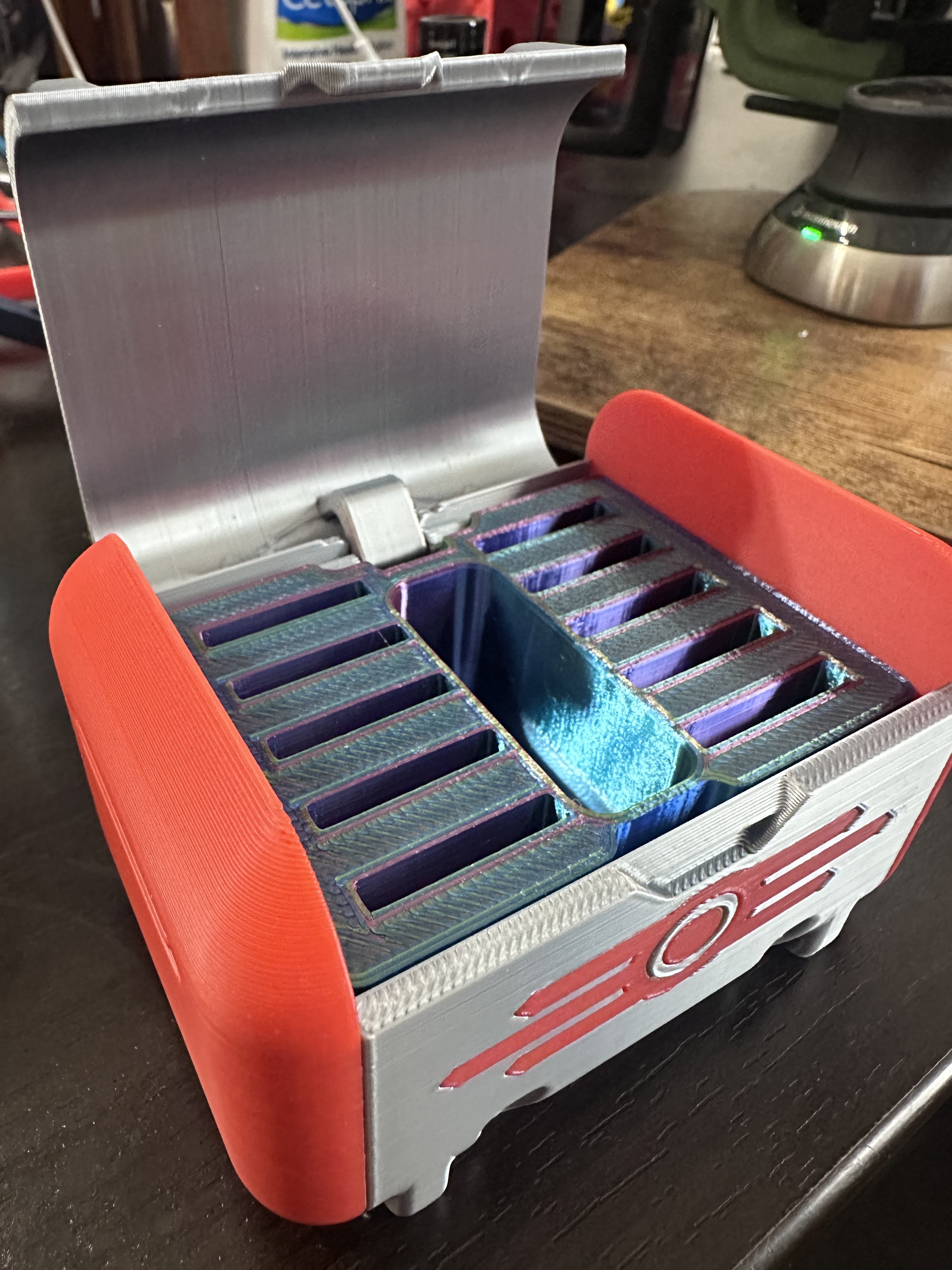 Fallout Nuka Cola Stash Container, with threaded lid - 3D Fallout Nuka Cola Stash Container, with threaded lid - 3D