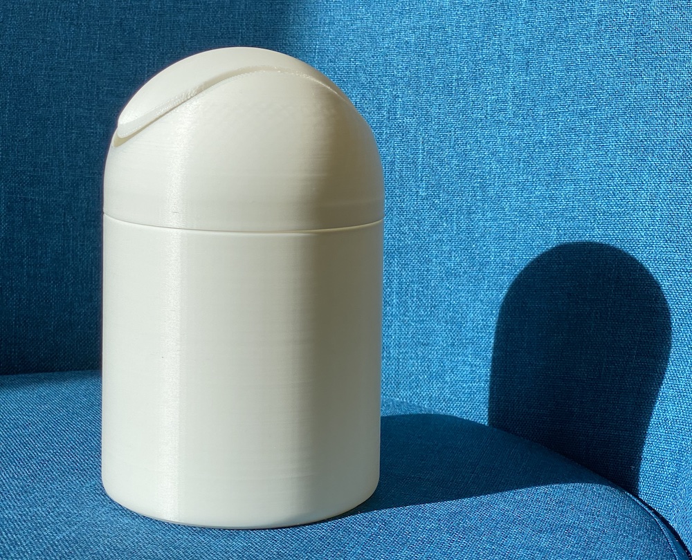 STL file Trash can with swing lid 🗑️・3D printer design to