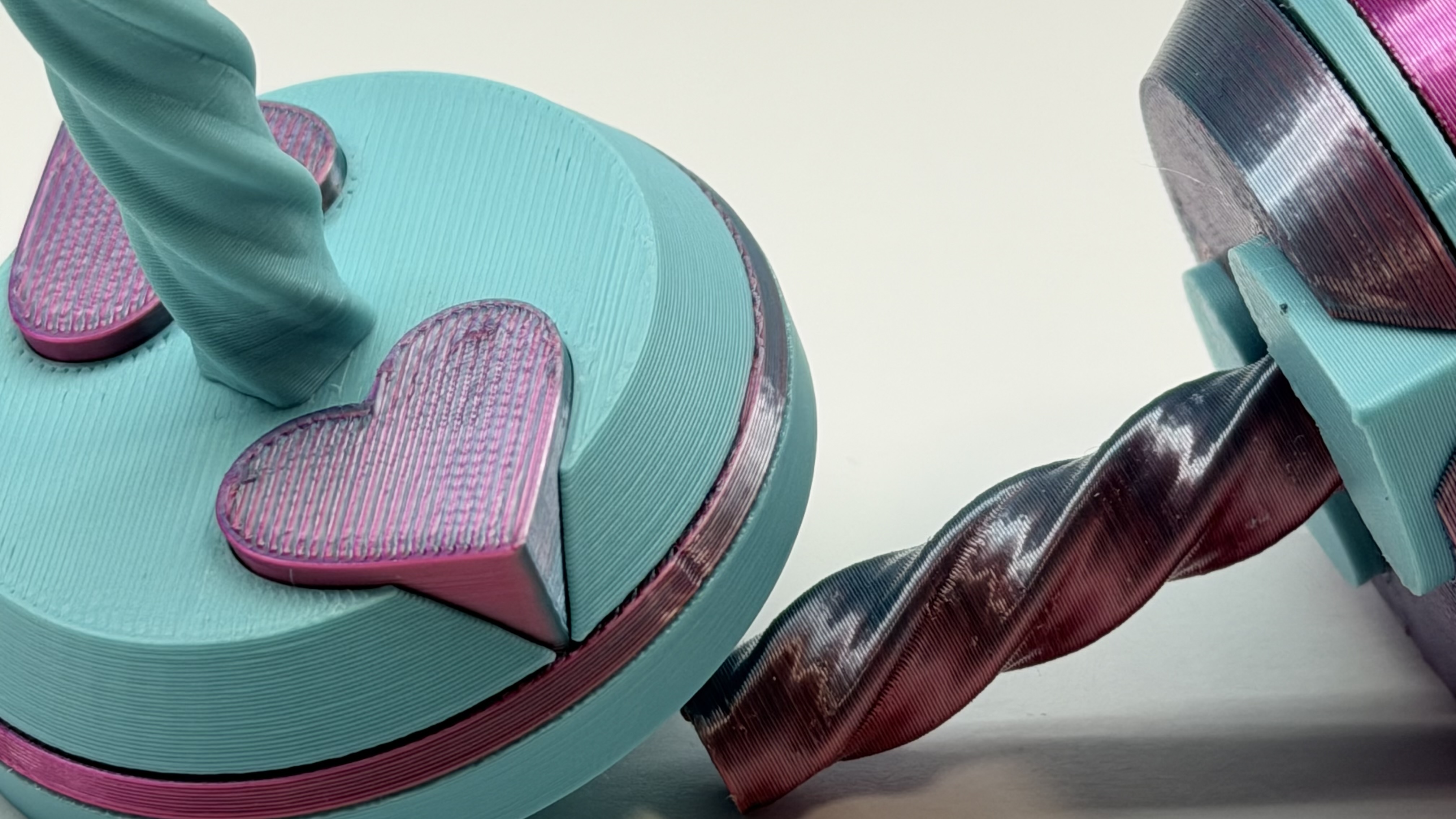 Valentine’s Heart Spinning Top | Pocket-Sized | R7Makers 3D STL Model — view 4