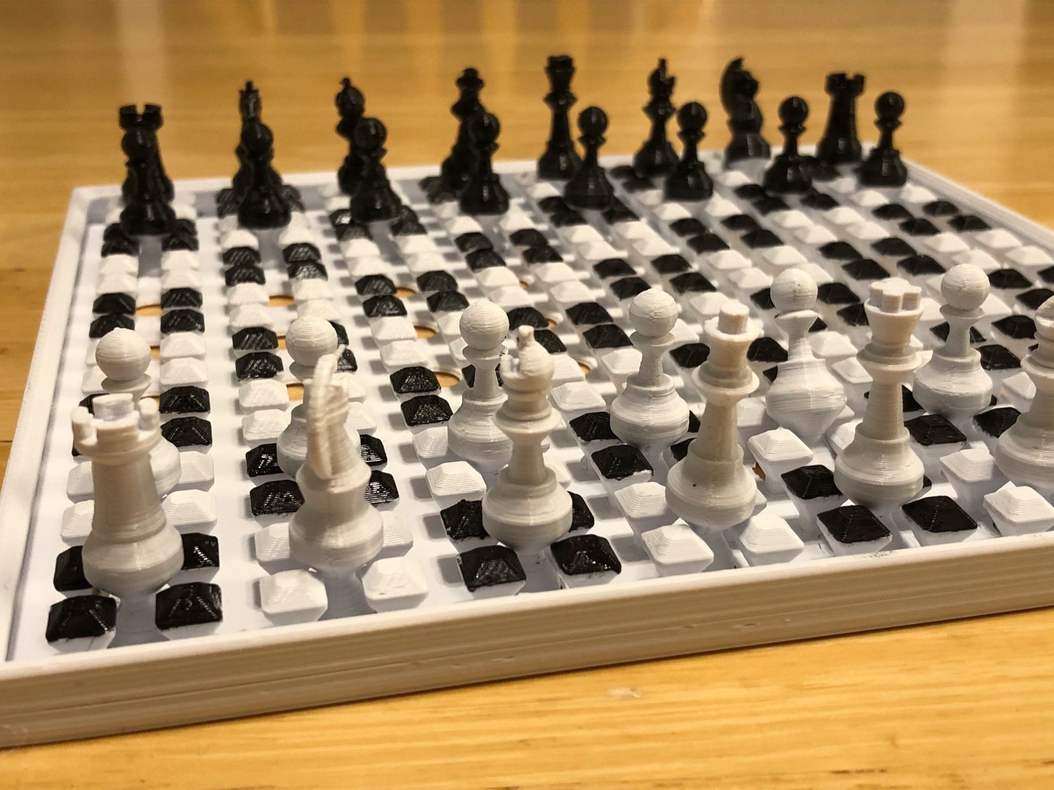 Wormhole Chess Board - 3D model by DaveMakesStuff on Thangs