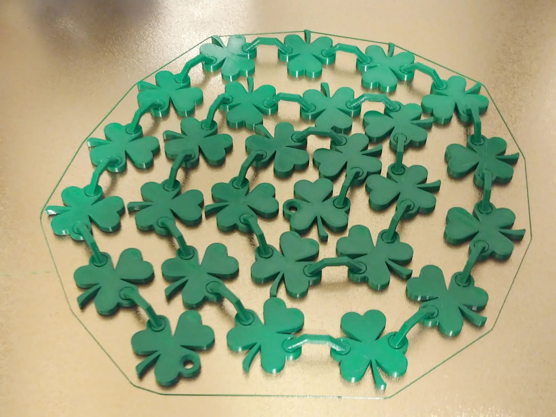 STL file St. Patricks Day 4 leaf clover wall art luck wall decor