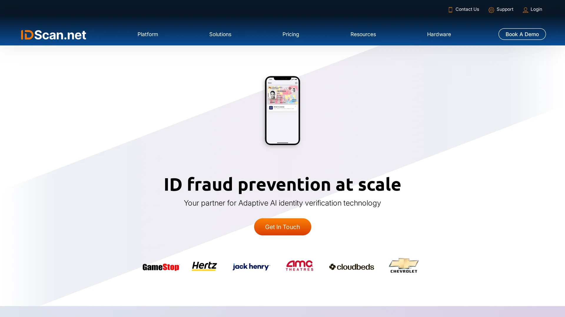 IDScan.net: Millionen Ausweis-Scans über ein Jahr im Darknet angeboten