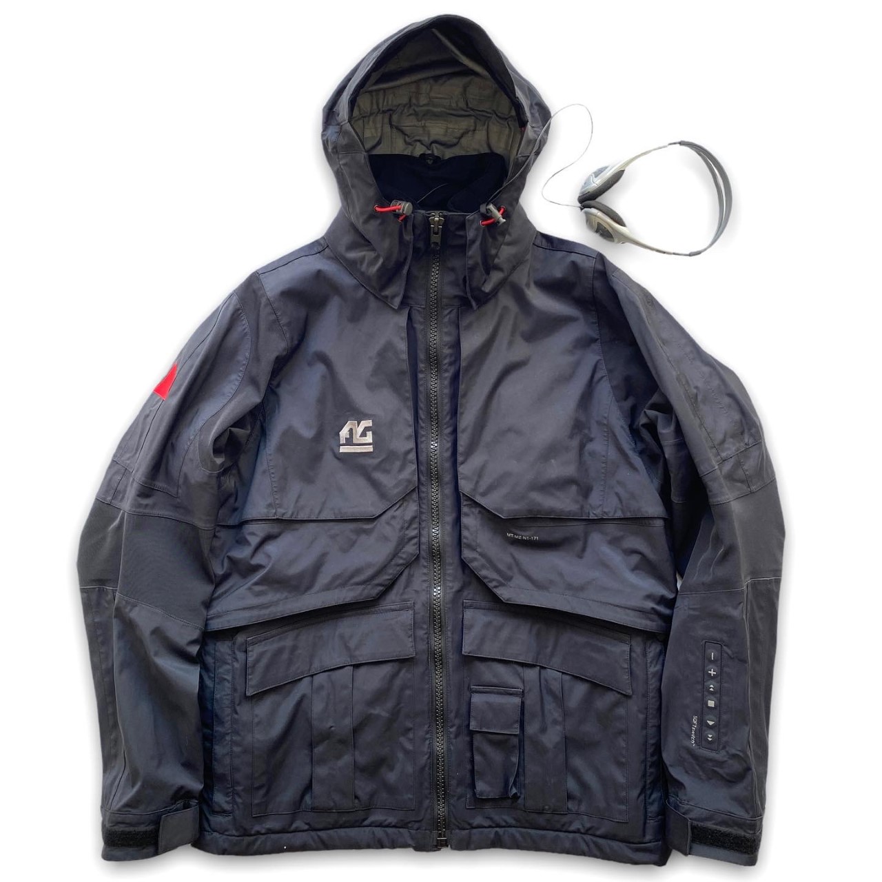 The Anatomy Of Burton Analog x Sony Clone MD Jacket 2 by ACRONYM