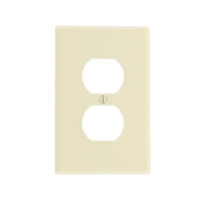 Bell Horizontal Duplex Aluminum White Weatherproof Outdoor Outlet Cover -  Kellogg Supply