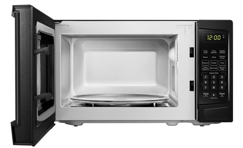 Proctor Silex 0.7 cu ft 700 Watt Microwave Oven - Black